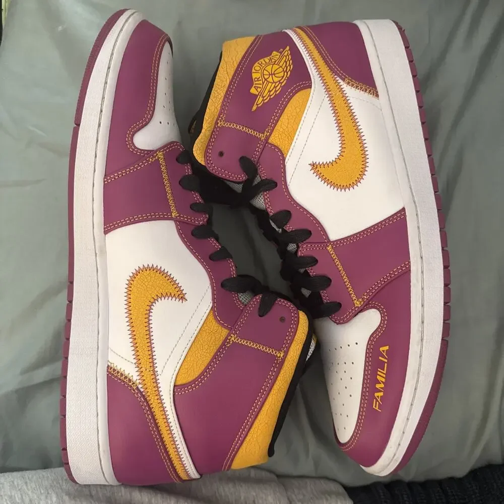 Size 15 - Air Jordan 1 Mid Día de Muertos